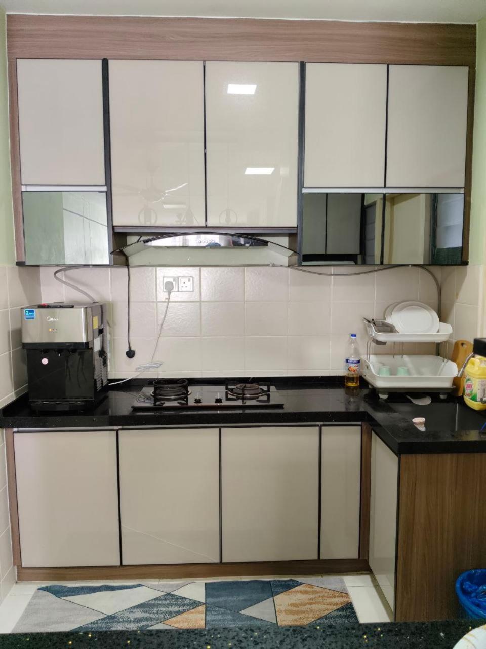 Nena Homestay Setia Alam, Air Conditioned, High Speed Internet Shah Alam Exterior foto