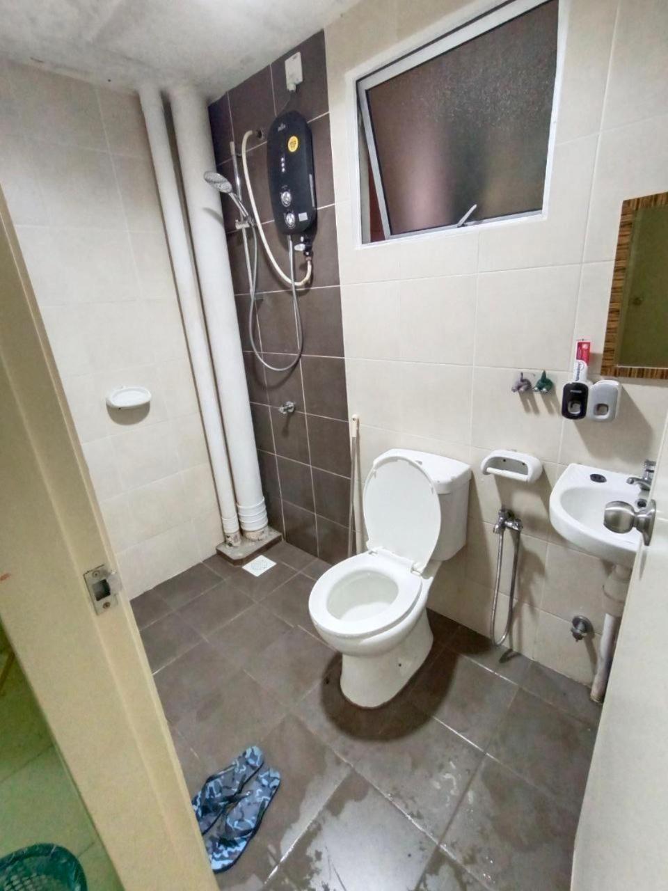 Nena Homestay Setia Alam, Air Conditioned, High Speed Internet Shah Alam Exterior foto